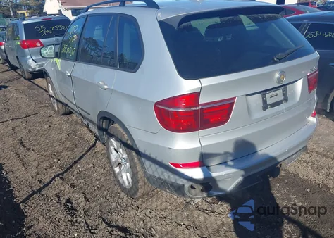 2011 BMW X5 xDrive35I/xDrive35I Premium/xDrive35I Sport Activity z USA, uszkodzony, nr VIN 5UXZV4C59BL738726